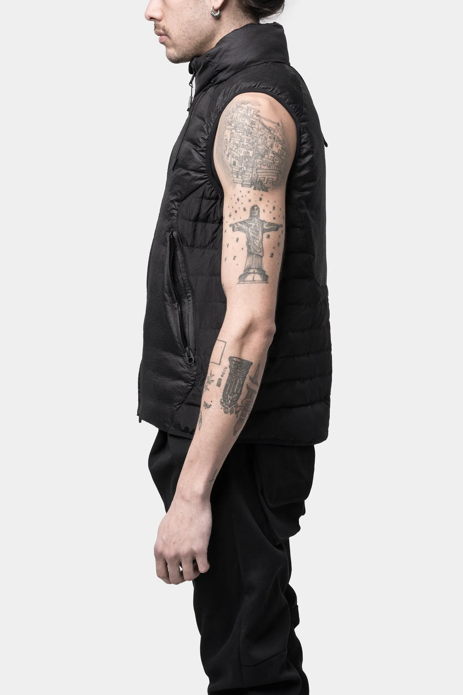 Lightweight down puffer vest