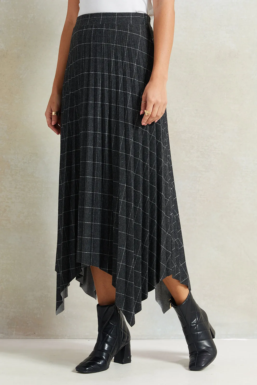 Women Charcoal Checkered Skirt